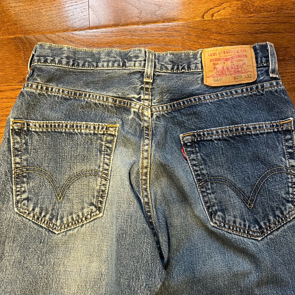 Levi's Men's Dark Blue Relaxed Jeans